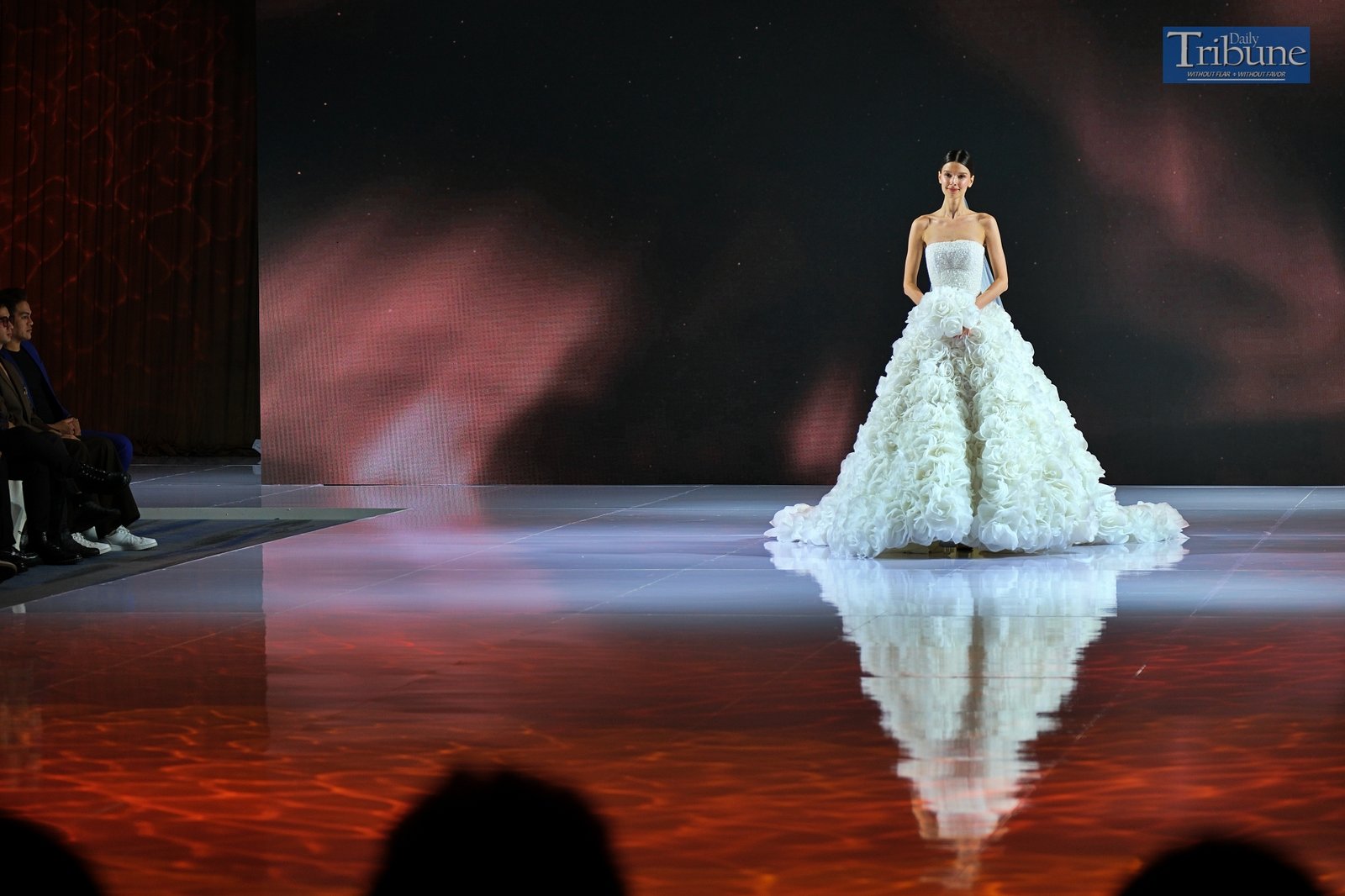 TRIBUNE-BRIDALFAIR